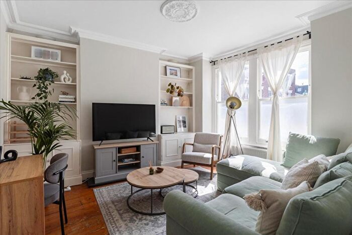 2 Bedroom Maisonette To Rent In Lambrook Terrace, Fulham, SW6