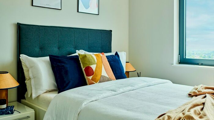 3 Bedroom Flat To Rent In Merrick Road, Southall, Middlesex, UB2