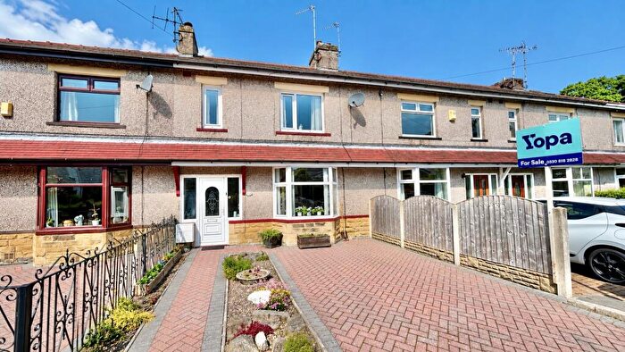 3 Bedroom Terraced House For Sale In Priestfield Avenue, Colne, BB8
