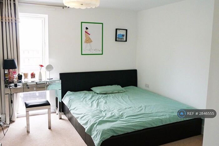 1 Bedroom Flat To Rent In Tiller Street, London, E14