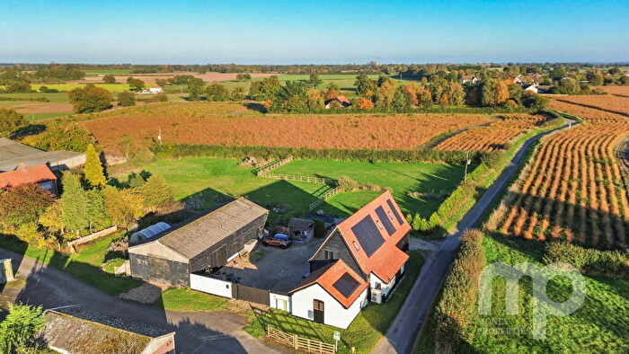 3 Bedroom Detached House For Sale In Bell Road, Rockland St. Peter, Attleborough, Norfolk, NR17