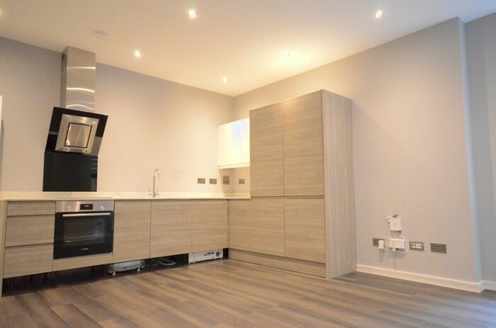 1 Bedroom Flat To Rent In Brants Bridge, Bracknell, RG12