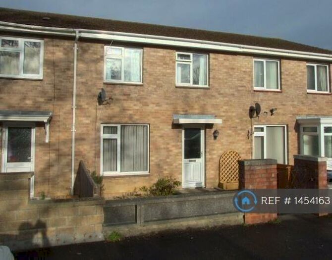 3 Bedroom Terraced House To Rent In Downside Park, Trowbridge, BA14