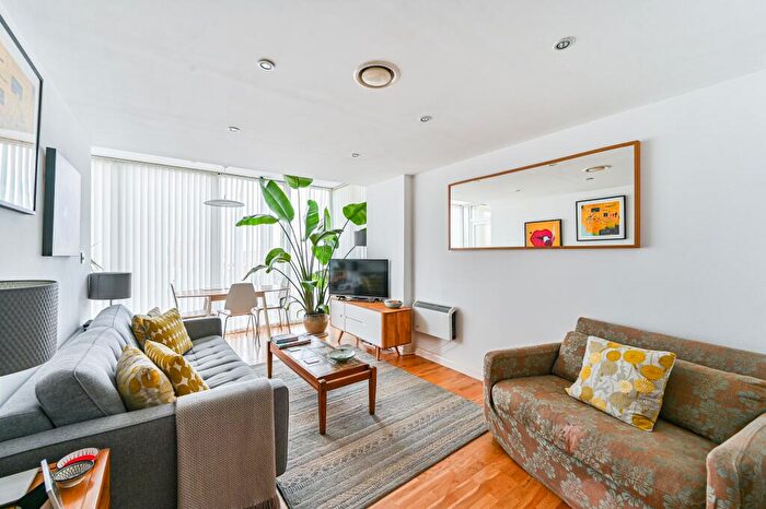 2 Bedroom Flat For Sale In Maritime House, Greens End, London, SE18