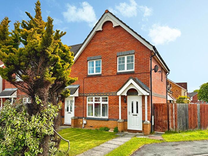 3 Bedroom Semi-Detached House For Sale In Greenhills, Killingworth, Newcastle Upon Tyne, NE12