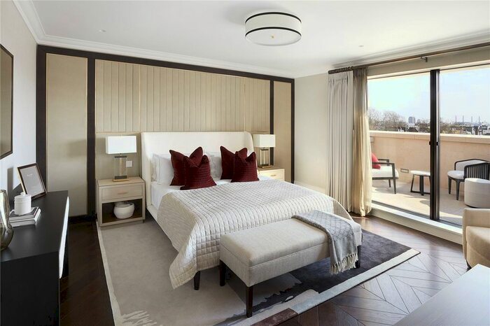 1 Bedroom Flat For Sale In Knightsbridge Gate, Knightsbridge, London, SW1X