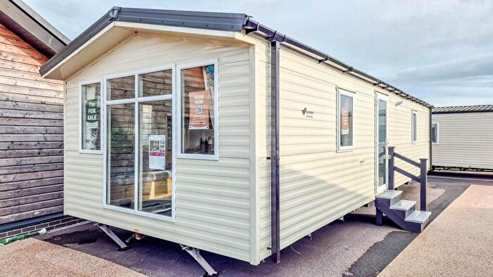 2 Bedroom Park Home For Sale In Bowland Fell Holiday Park, BD23