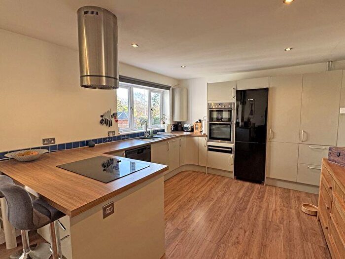 3 Bedroom Detached Bungalow For Sale In Primley Paddock, Sidmouth, EX10