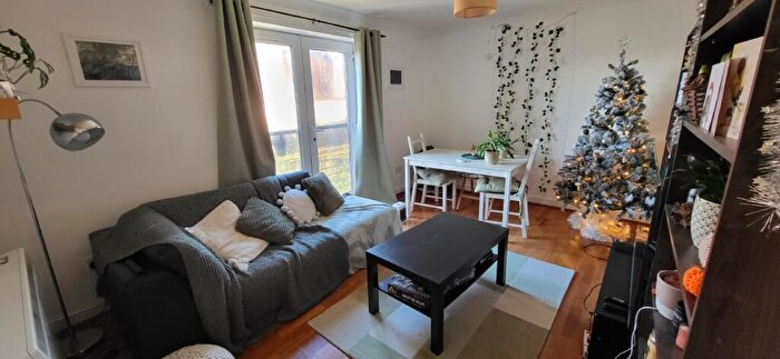 2 Bedroom Apartment To Rent In Sterling Court, Newhall Hill, Birmingham, B1