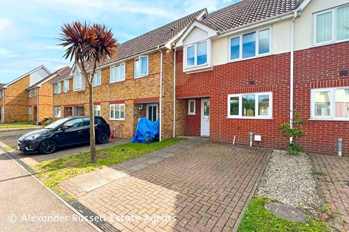 3 Bedroom Terraced House For Sale In Station Mews, Ramsgate, CT12