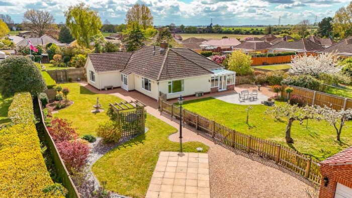 3 Bedroom Detached Bungalow For Sale In Orchard Grove, West Winch, Norfolk, PE33