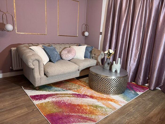1 Bedroom Apartment To Rent In Handley Page Road, Barking, IG11
