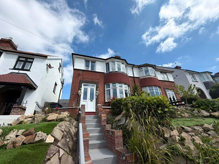 3 Bedroom Semi Detached House For Sale In Dennis Road, Gravesend, Kent, DA11