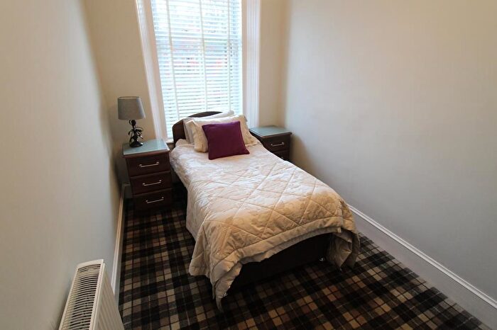 6 Bedroom Semi-Detached House To Rent In Ashgrove Road, Aberdeen, AB25
