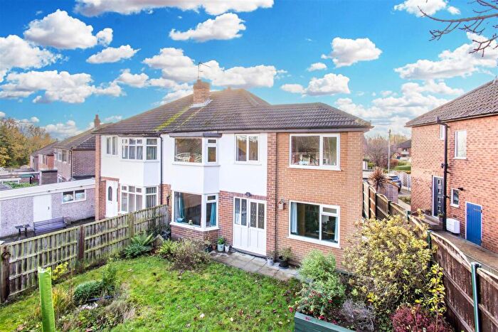 4 Bedroom Semi Detached House For Sale In Lynwood Crescent, Woodlesford, Leeds, LS26