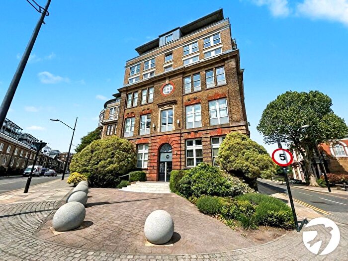 1 Bedroom Flat To Rent In Cadogan Road, London, SE18