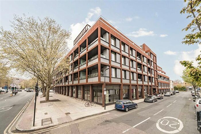 2 Bedroom Flat For Sale In Scawfell Street, London, E2