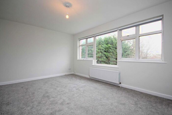 3 Bedroom Property To Rent In Fairacre, Church Road, Osterley, Isleworth TW7