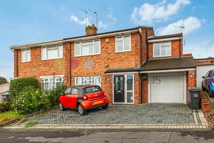 4 Bedroom House To Rent In Ambleside Gardens, South Croydon, CR2