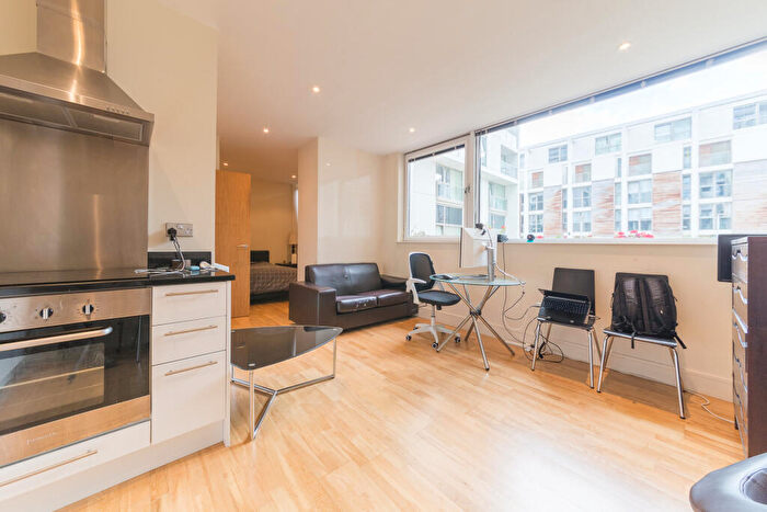 Apartment To Rent In Denison House, Lanterns Way, London, E14