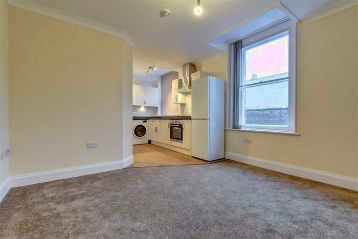 1 Bedroom Flat To Rent In Whitefriargate, Hull, HU1