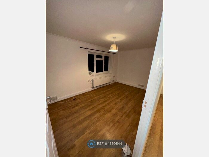 2 Bedroom Flat To Rent In The Dashes, Harlow, CM20