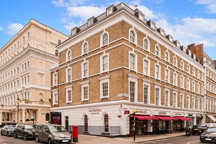 2 Bedroom Flat To Rent In Queens Gate Terrace, London, SW7