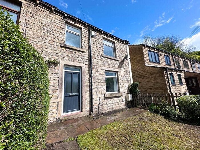 3 Bedroom Terraced House For Sale In Armitage Road, Milnsbridge, Huddersfield, HD3
