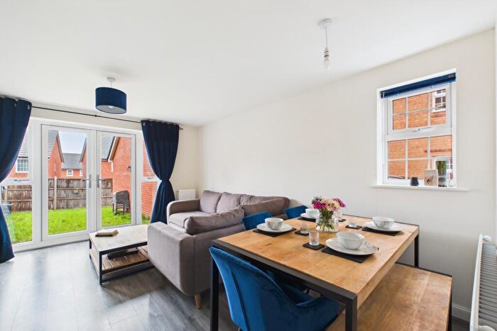 3 Bedroom Semi-Detached House For Sale In Fraserfields Way, Leighton Buzzard, LU7