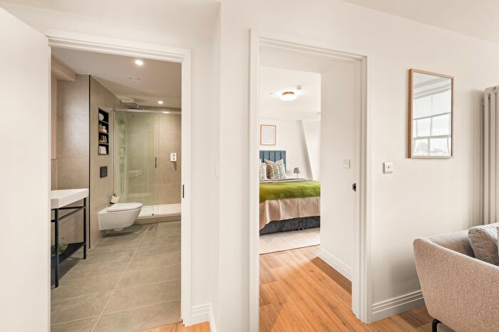 2 Bedroom Flat To Rent In Dolphin Square, Chichester Street, London Lx, London, SW1V