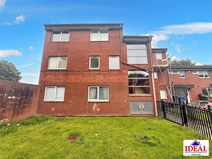 2 Bedroom Flat For Sale In Ashburton Close, Adwick-Le-Street, Doncaster, DN6