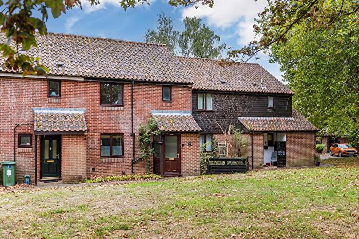 3 Bedroom Terraced House For Sale In Sherwood Avenue, Abingdon, OX14