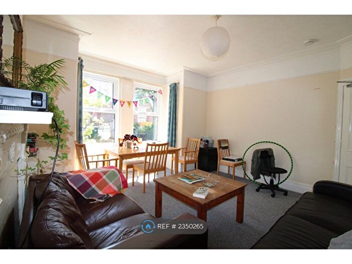 5 Bedroom Terraced House To Rent In Queens Park Road, Brighton, BN2