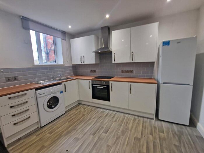 1 Bedroom Flat To Rent In Flat, Balby Road, Doncaster, DN4