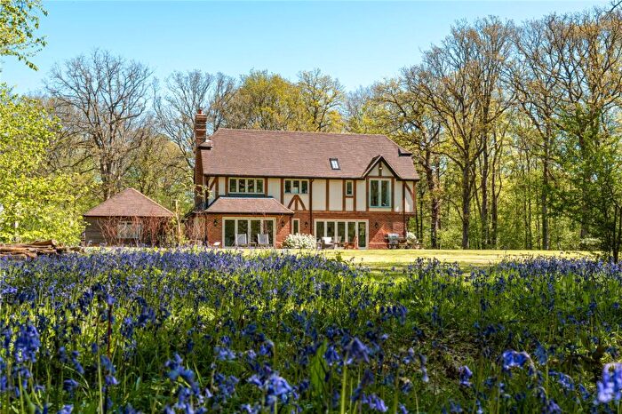 4 Bedroom Detached House For Sale In Knightons Lane, Dunsfold, Godalming, Surrey, GU8