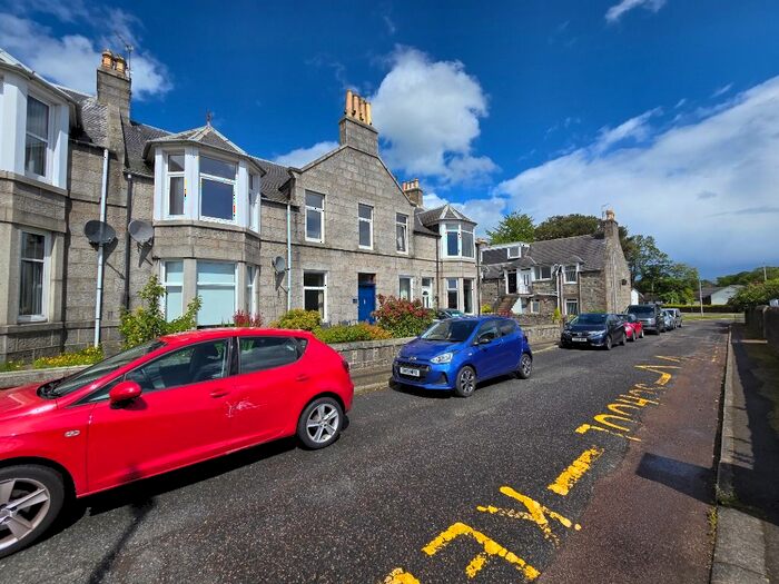 3 Bedroom Flat To Rent In Foresters Avenue, Dyce, Aberdeen, AB21