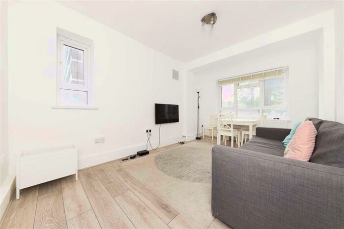 1 Bedroom Flat To Rent In Cranston Estate, Shoreditch, N1