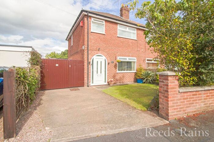 3 Bedroom Semi-Detached House For Sale In Woodsome Close, Whitby, Ellesmere Port, Cheshire, CH65