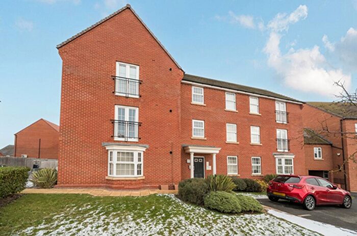 2 Bedroom Flat For Sale In Penrhyn Way, NG31