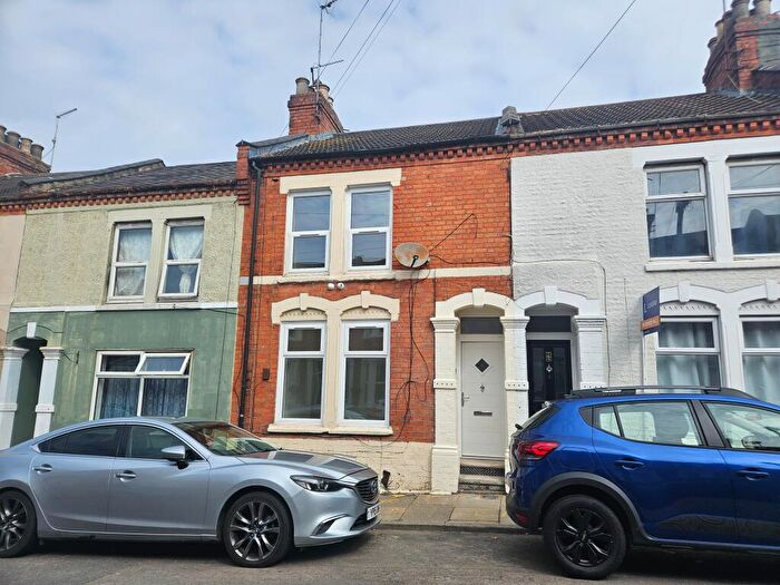 3 Bedroom Terraced House To Rent In Derby Road, Abington, Northampton, NN1