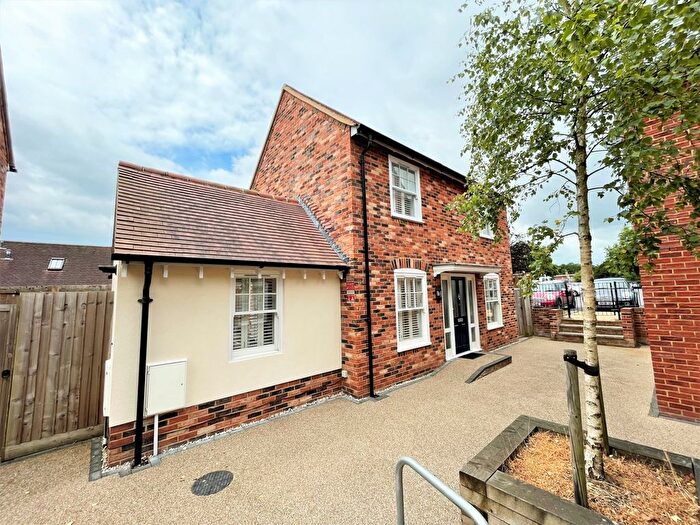 2 Bedroom Detached House To Rent In Roundhill, Fordingbridge, Hampshire, SP6