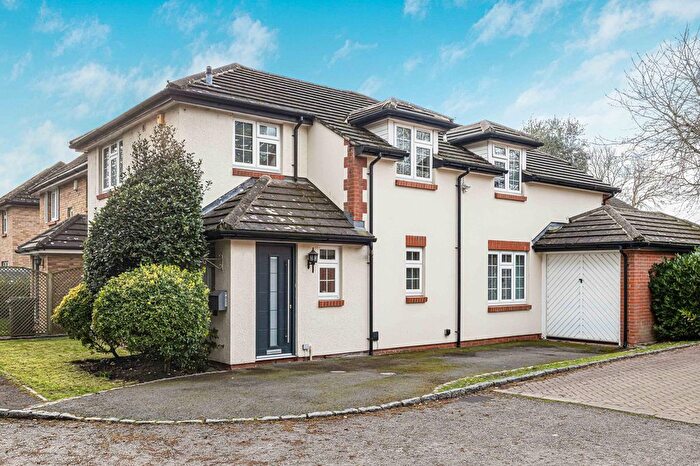 4 Bedroom Detached House For Sale In Orchard Drive, Wooburn Green, HP10