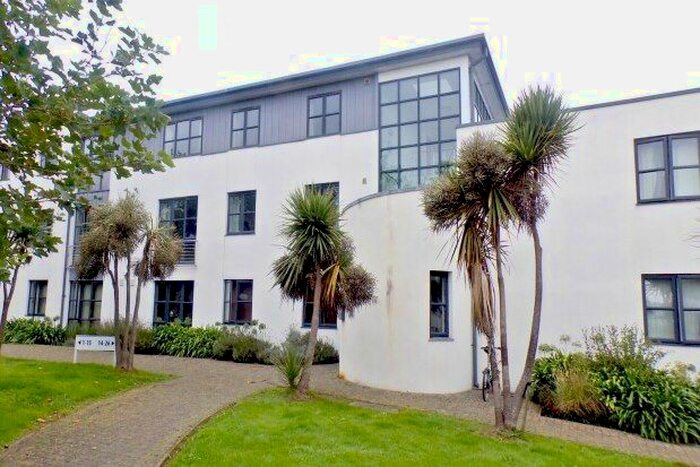 2 Bedroom Flat To Rent In Clearwater View, St. Austell, PL25