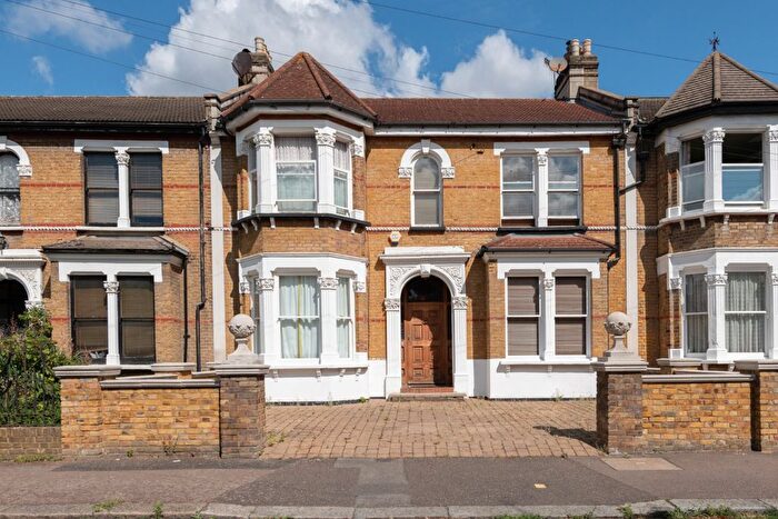5 Bedroom Terraced House For Sale In Forest Drive East, Leytonstone, London, E11