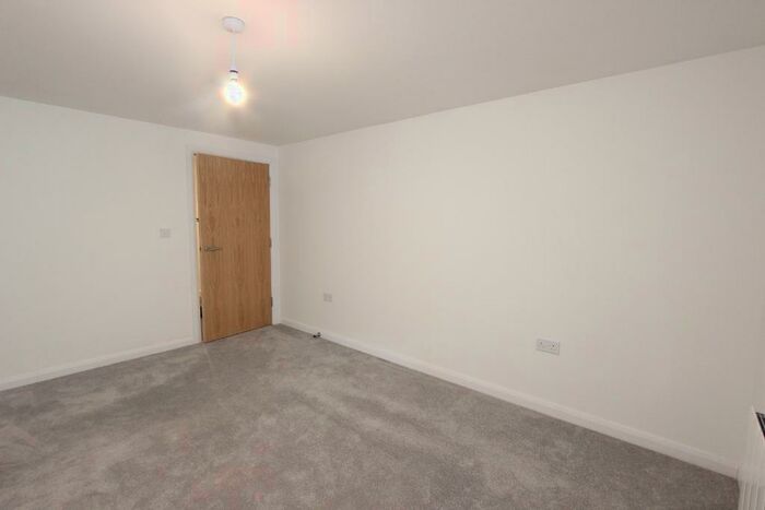 1 Bedroom Flat To Rent In St Radigunds Road, Dover, CT17