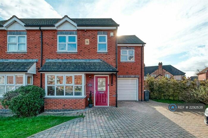 3 Bedroom Semi-Detached House To Rent In The Loxleys, Birmingham, B28