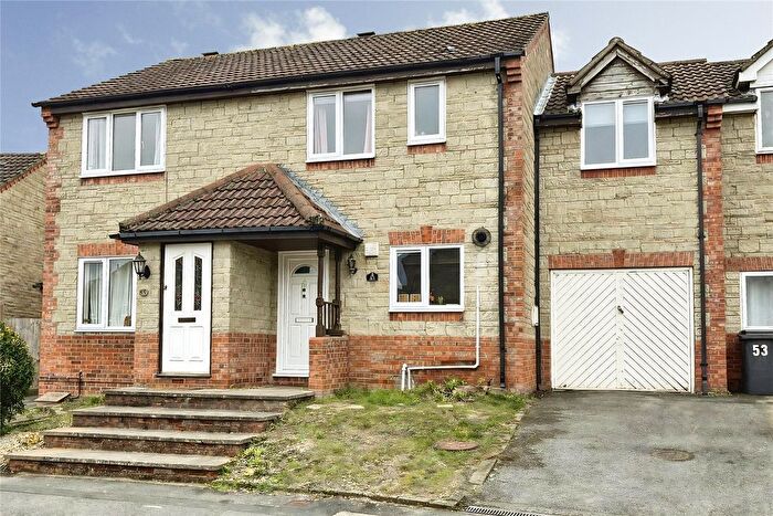 3 Bedroom Terraced House For Sale In Kingfisher Drive, Westbury, BA13