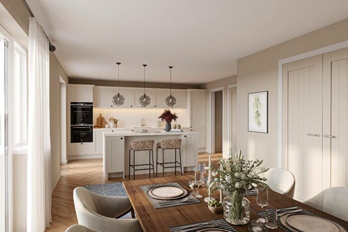 4 Bedroom Link Detached House For Sale In Colchester, CO4
