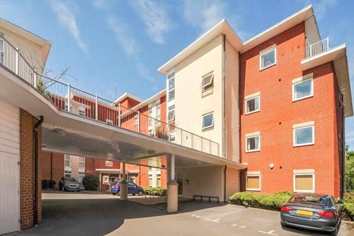 1 Bedroom Apartment For Sale In Kerr Place, Aylesbury, HP21