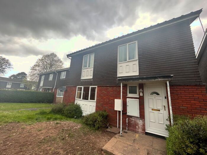 4 Bedroom Property To Rent In Overton Walk, Wolverhampton, WV4